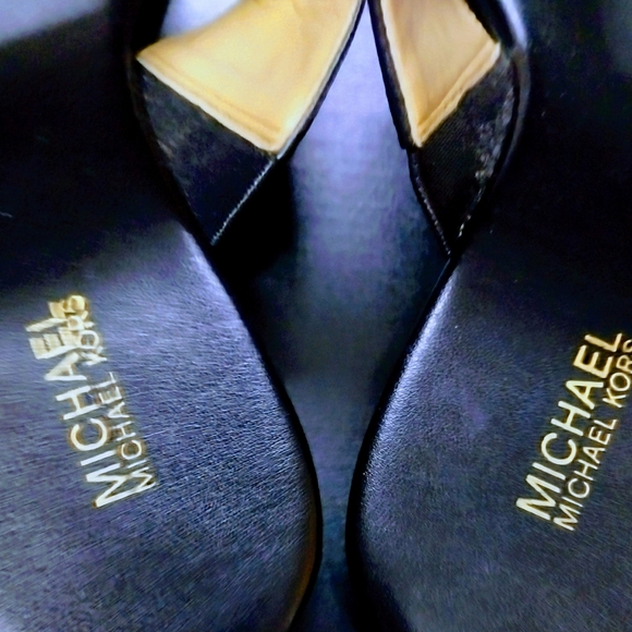 Michael Kors Sandals - Picture 9 of 11
